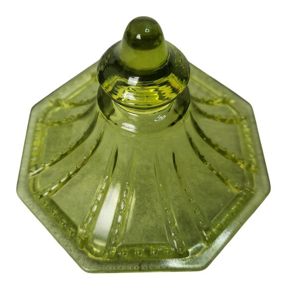 Vintage 8-Sided Imperial Butterpat Glass Candy Dish w/ Lid Birds & Hearts Green - Picture 8 of 8